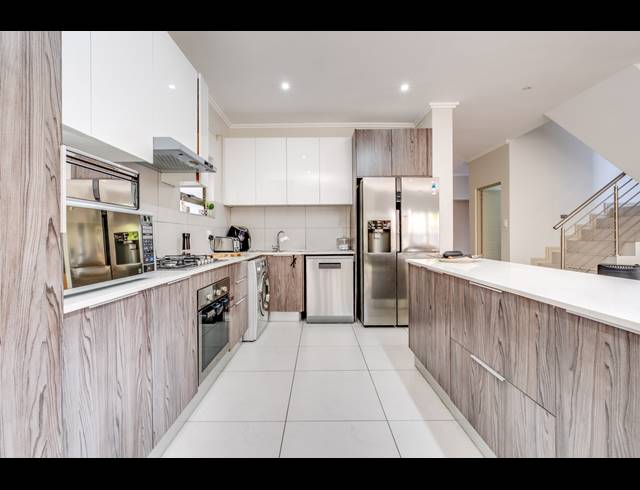3 BEDROOM HOUSE FOR SALE IN BRYANSTON